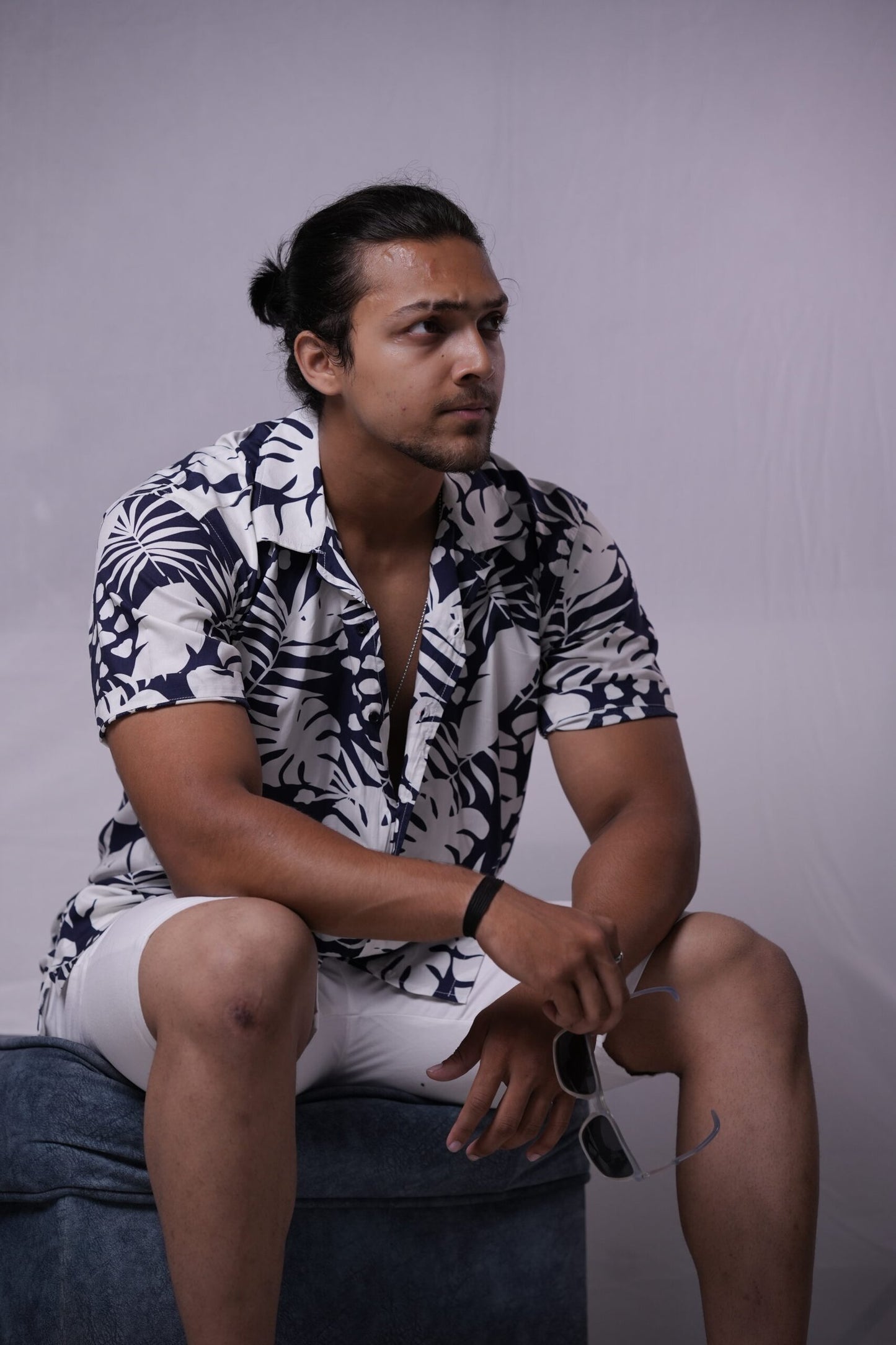 WhiteNavyBlue Jungle Cuban Collar Half Sleeve