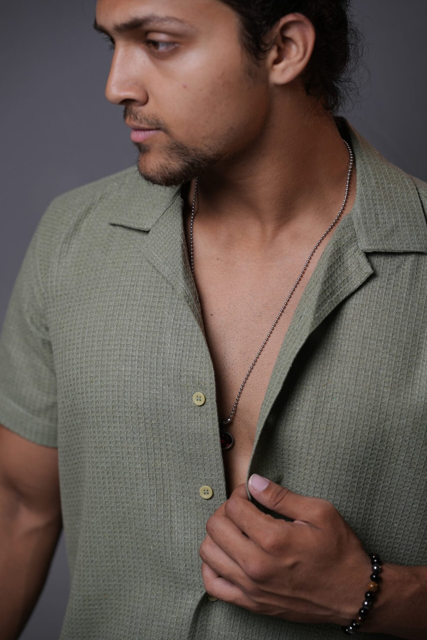 SageGreen Waffle Cuban Collar